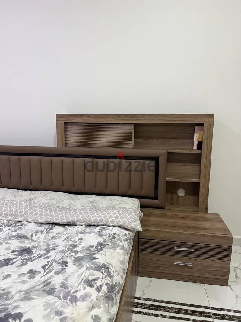 Elegant Bedroom Set for Sale  4