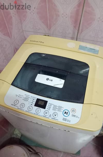 LG automatic washing machine in 7 kg very good condition