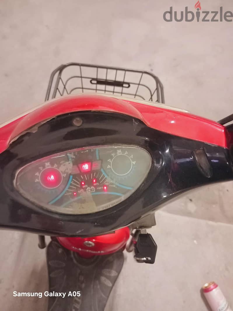 selling electric  scooter 65 riyal 2