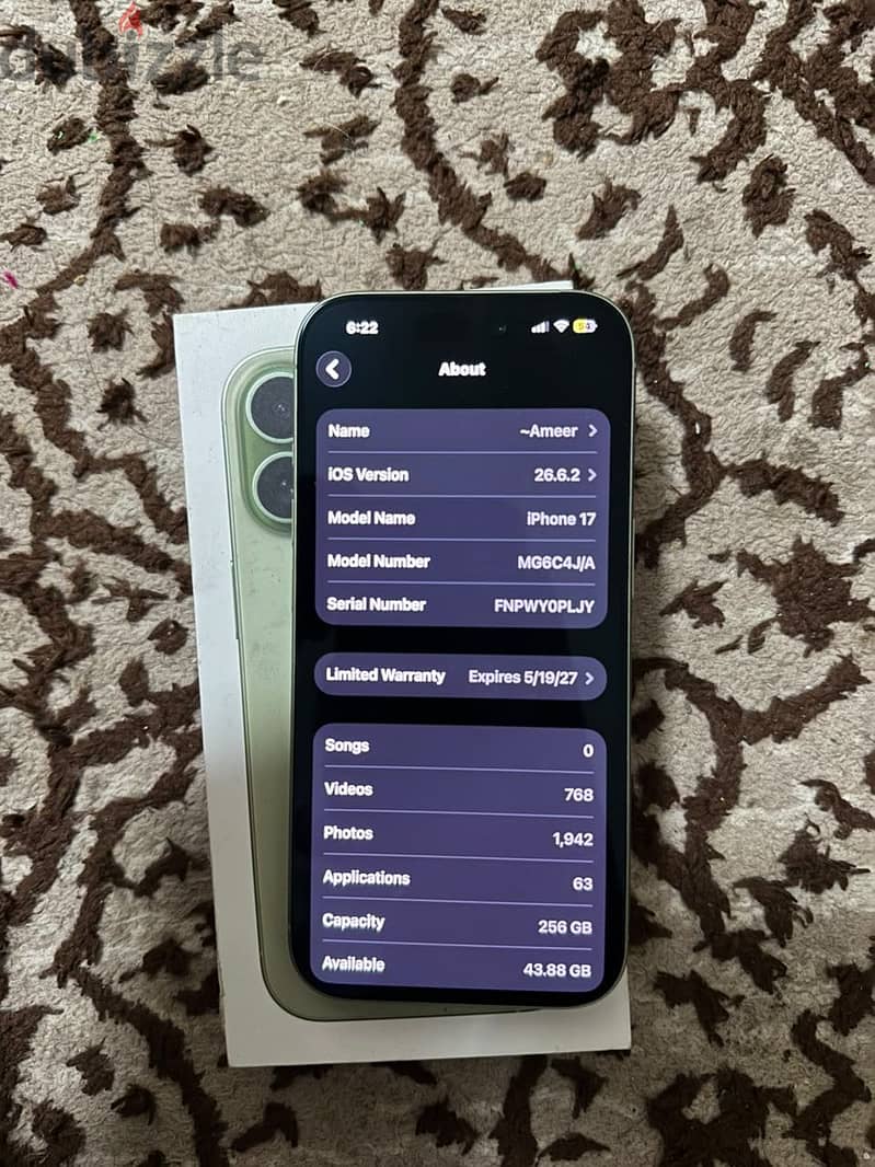 Apple - iPhone 17 4