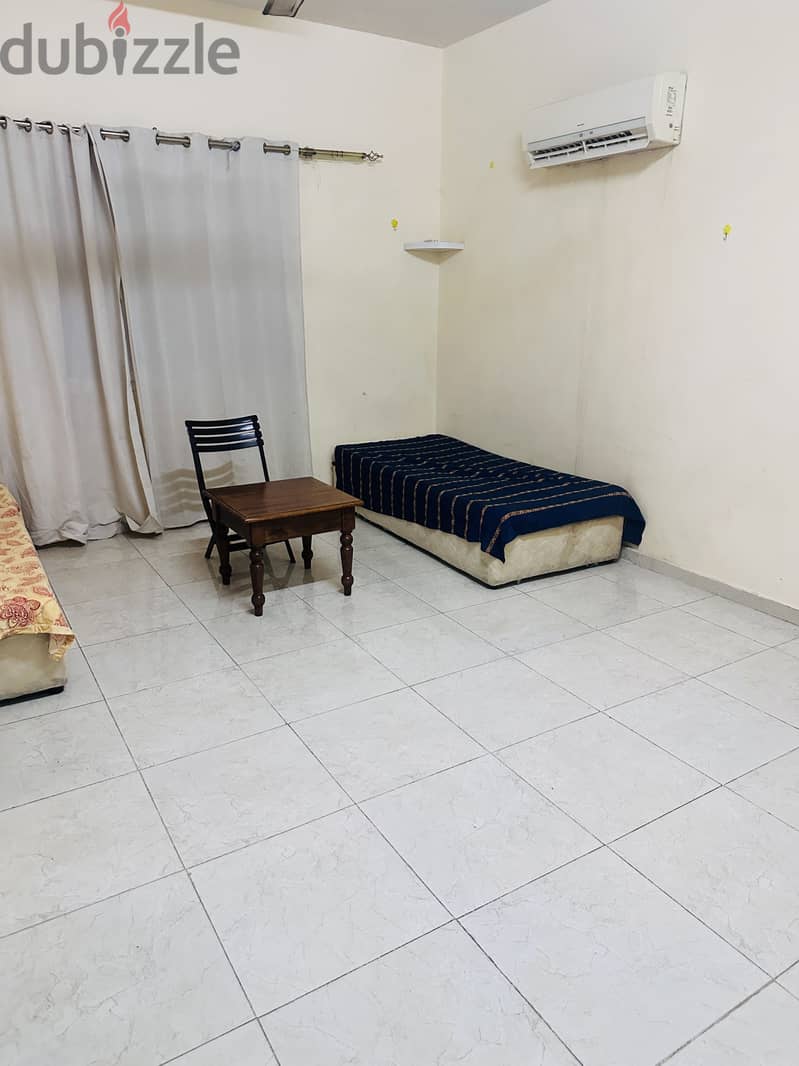 Single room available near to Azaibha park 100 omr 97446367 1