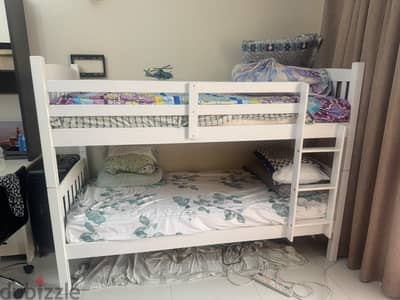 Bunkbed with two mattresses, Snow white original company paint.