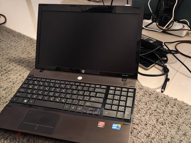 HP laptop (cpu i5/Ram 8/HDD 500/Radeon GPU) 2