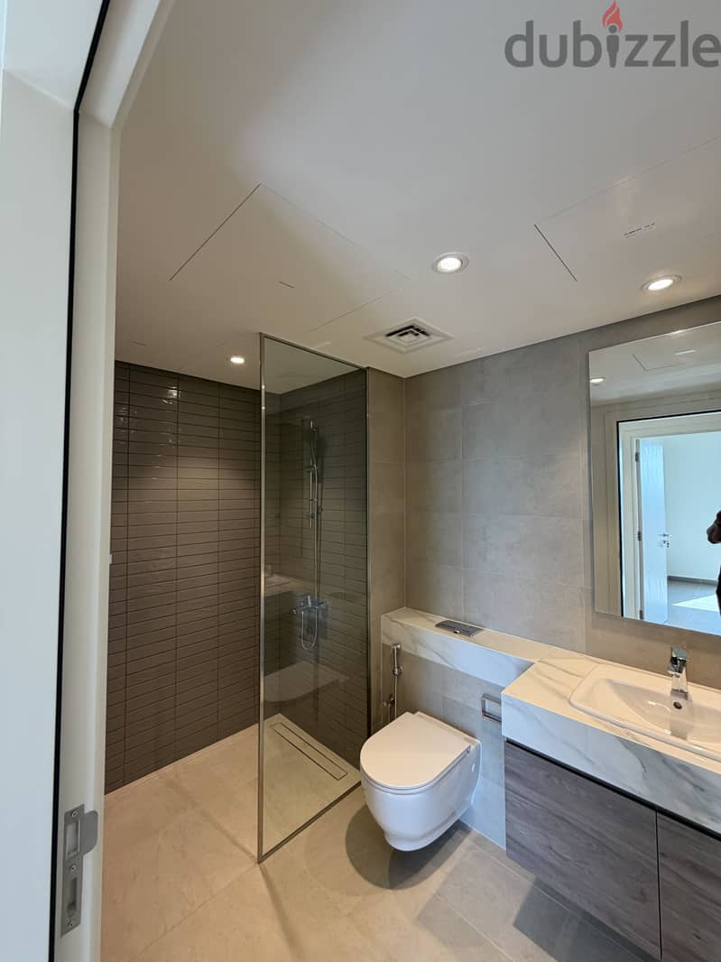 Luxury 2BR 8