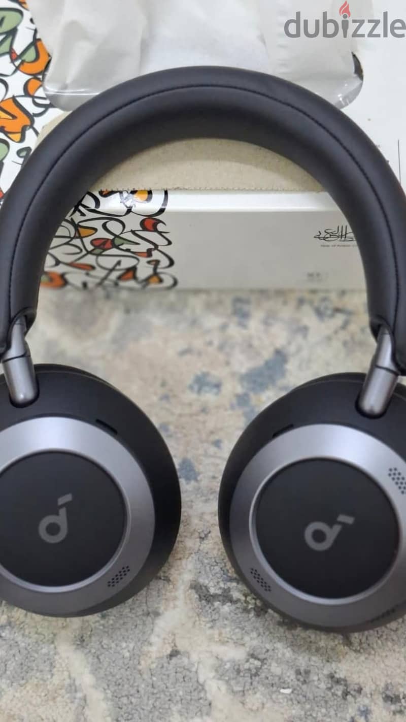 Soundcore Space Pro Headphones – Black & Gray 4