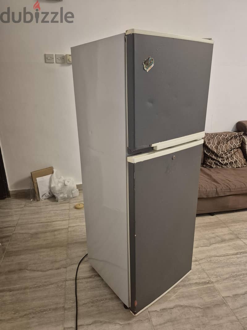 Super General refrigerator for sale ثلاجة للبيع 3