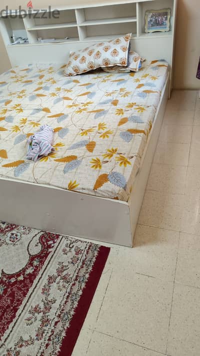 Bed and Dressing Table @ 2 OMR only