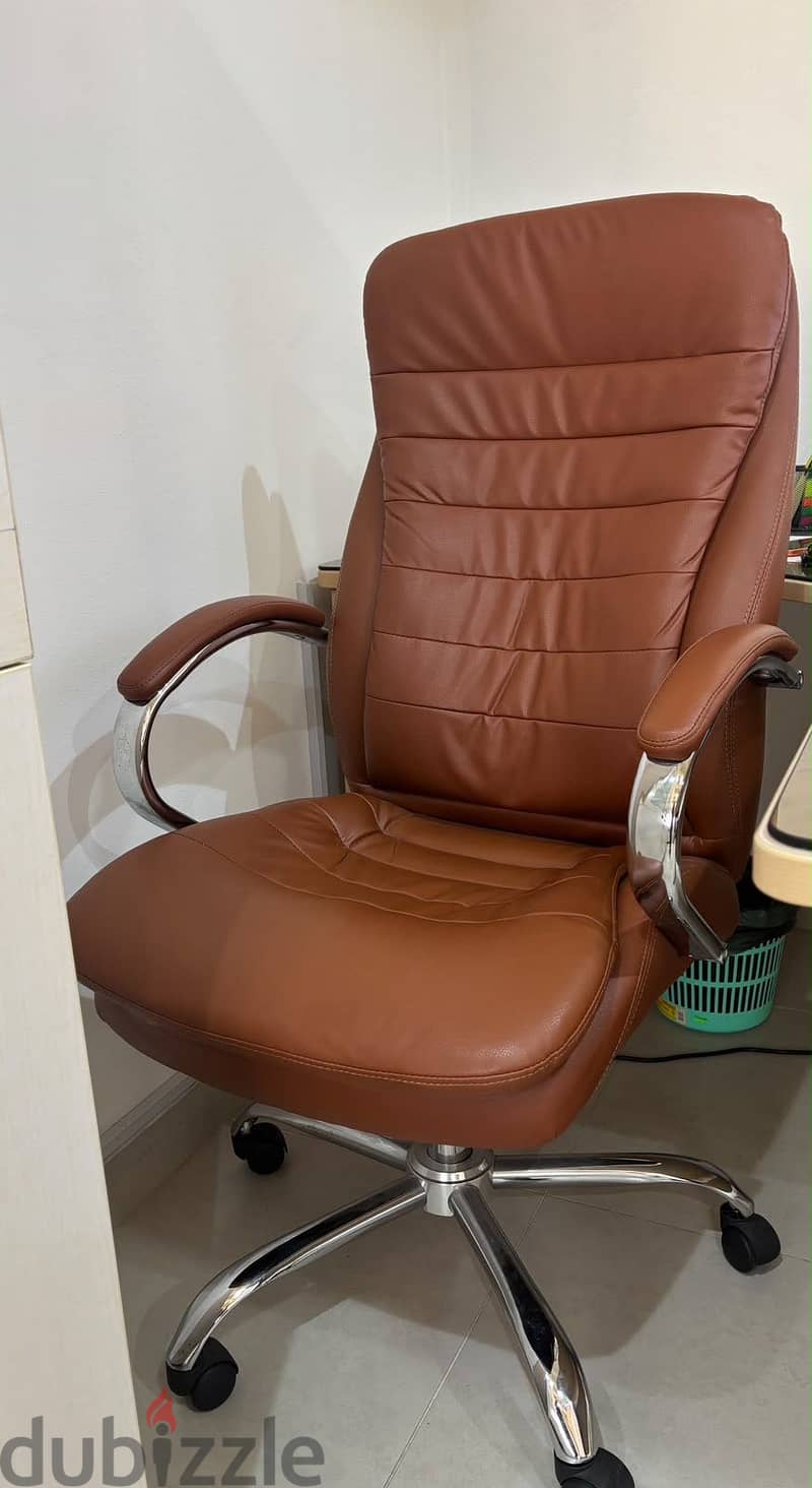 Executive office Chairs & sofa set 2