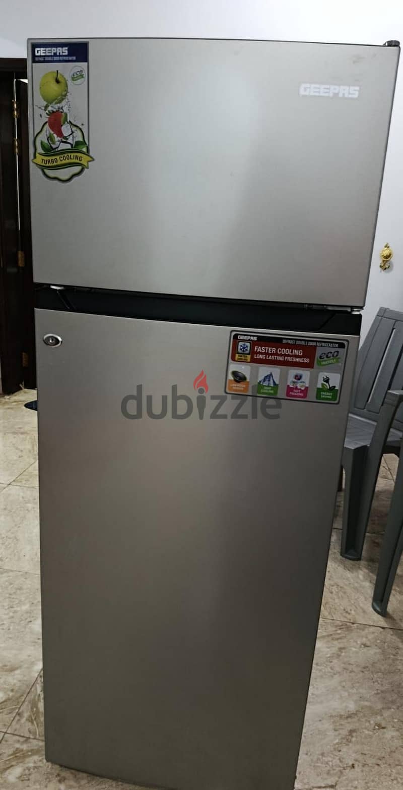 Geepas 240L Double Door Defrost Refrigerator in excellent condition 1