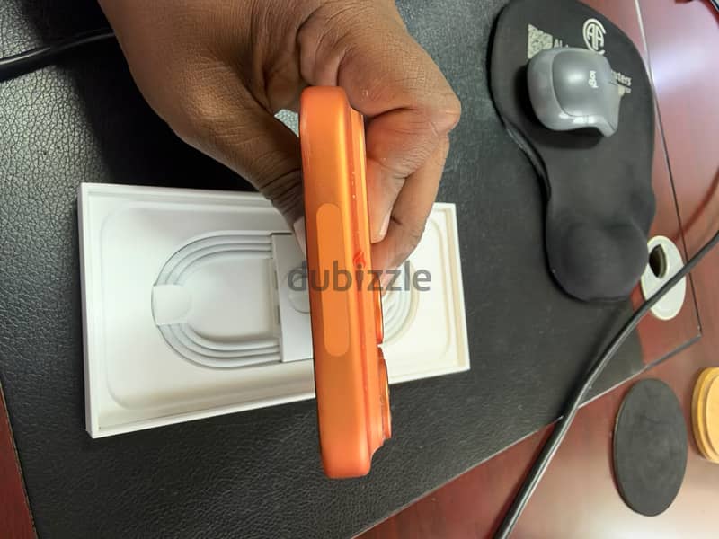 Iphone 17 Promax (Cosmic Orange) 512 GB With Box and Extra Case-Good Condition 7