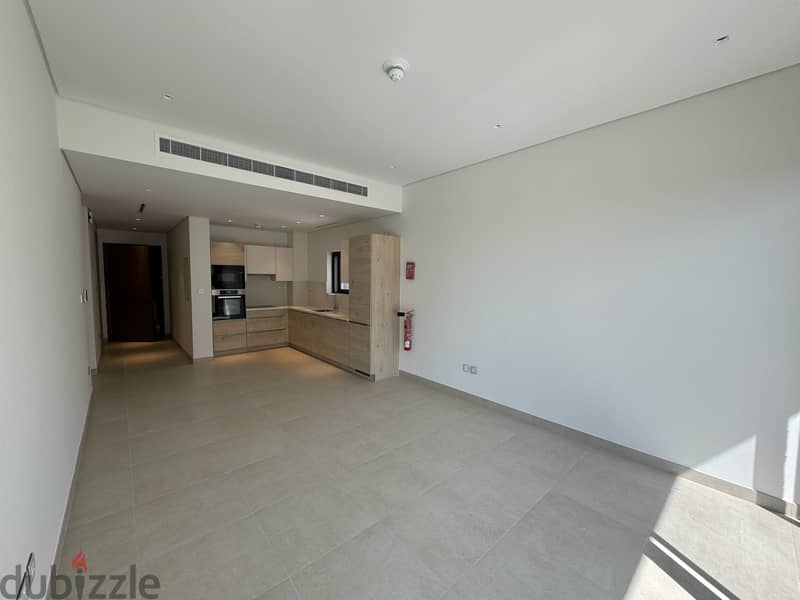 1BHK Marina View Apartment for Rent in Al Mouj Muscat | شقة بغرفة 1 باطلالة بحرية للإيجار في الموج 6