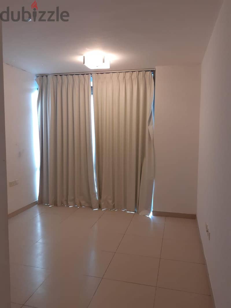 Spacious and Luxurious Penthouse Apartment for Rent 7