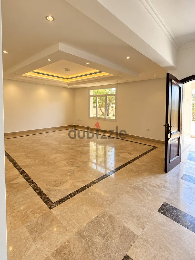 Villa for Rent in Bausher 2