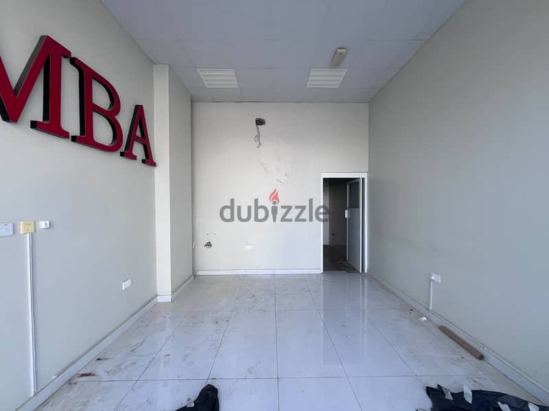 31.15 SQM Shop in Maabela | Visible and Road Facing 3