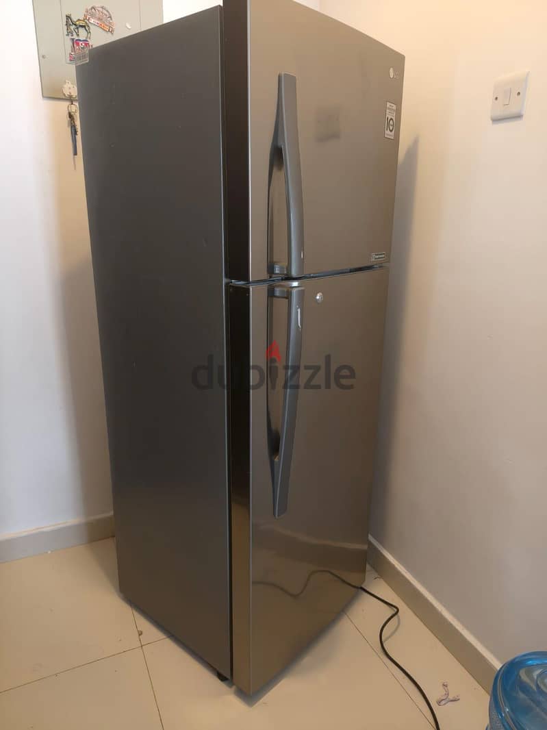 used LG refrigerator 1