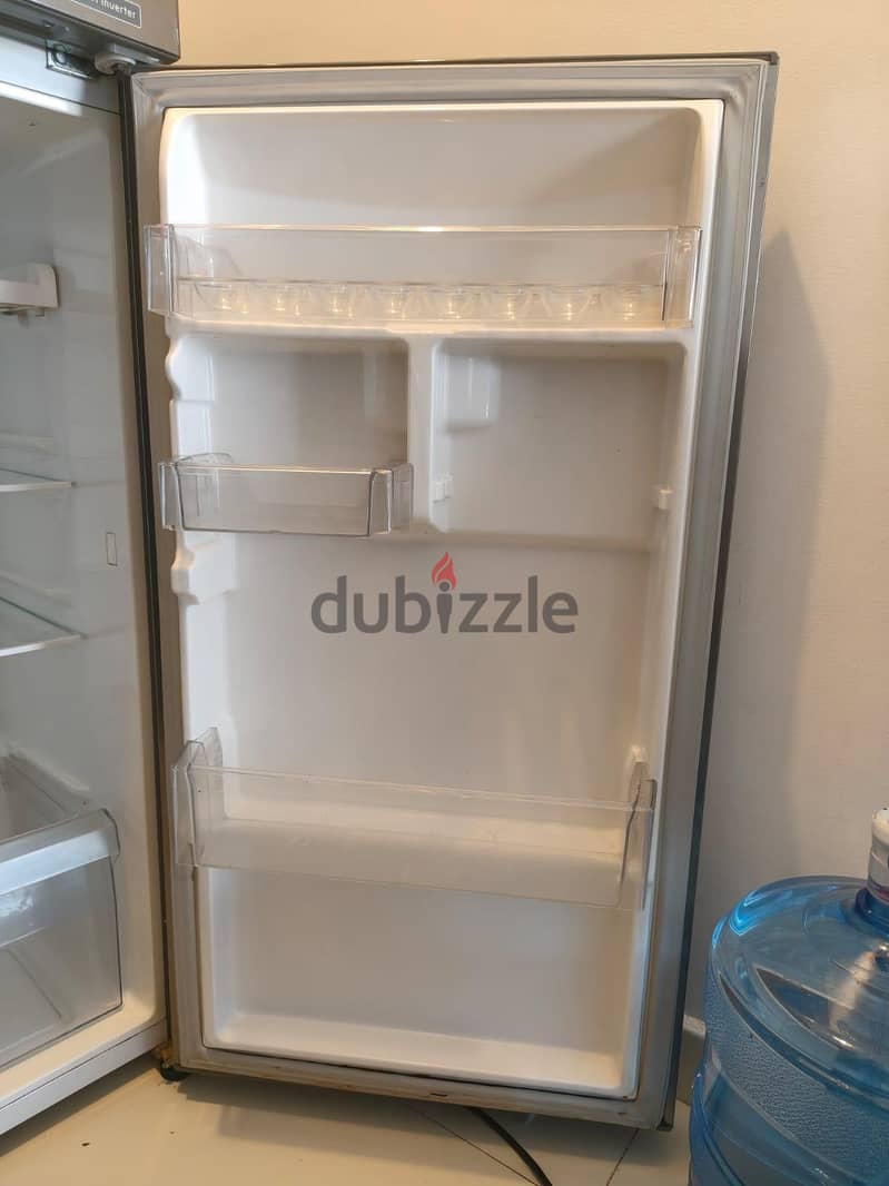 used LG refrigerator 3