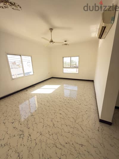 villa for rent in mawaleh/ فيلا للايجار في الموالح