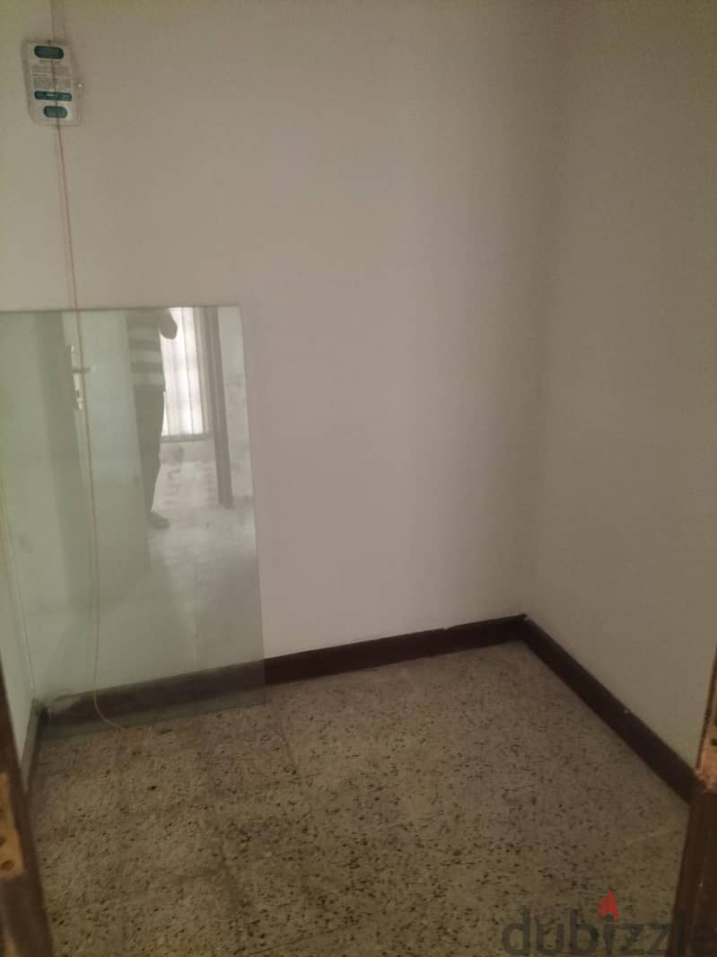 7 bhk villa for rent in Qurum with huge store 12