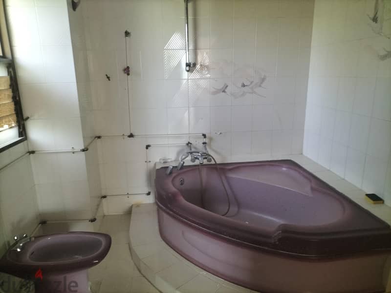 7 bhk villa for rent in Qurum with huge store 14