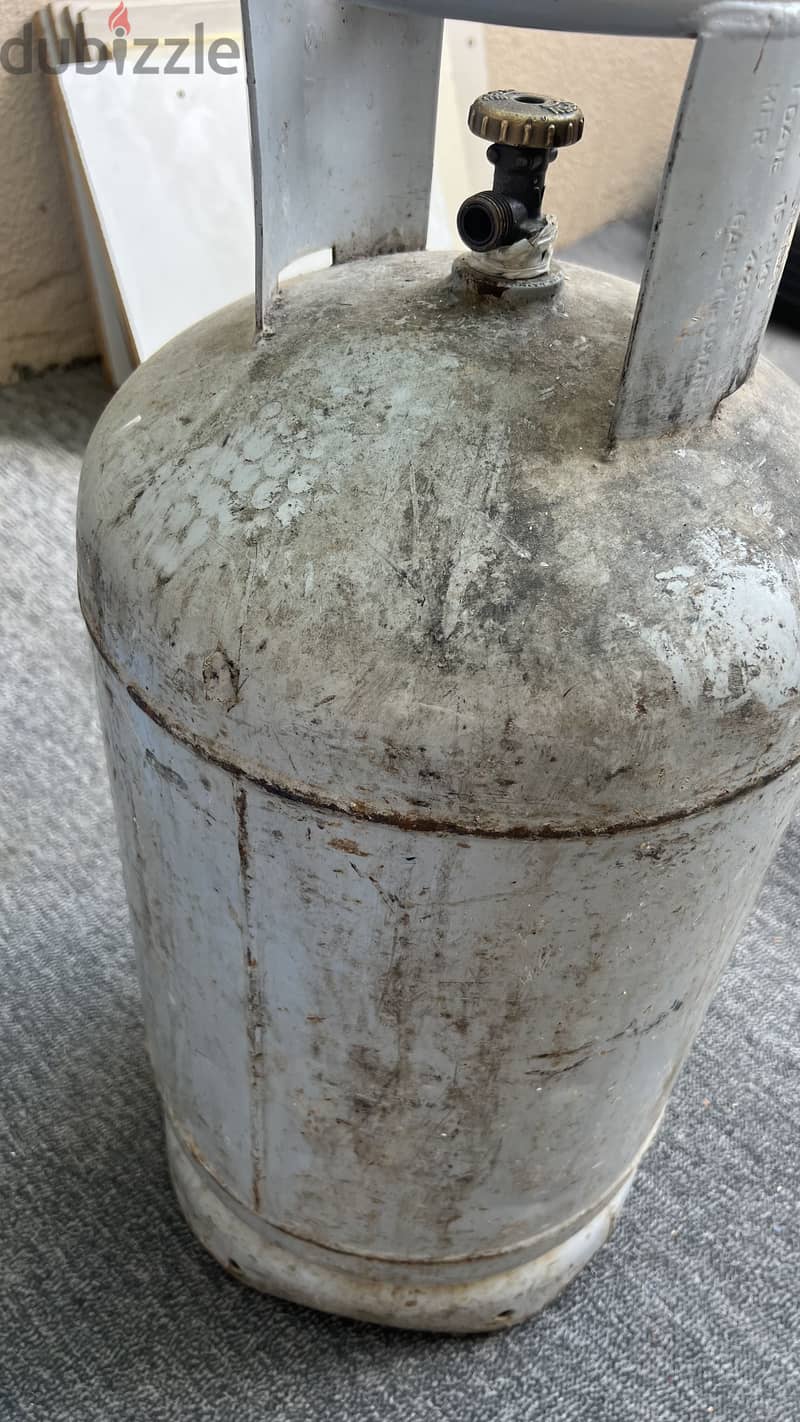 Gas cylinder 1
