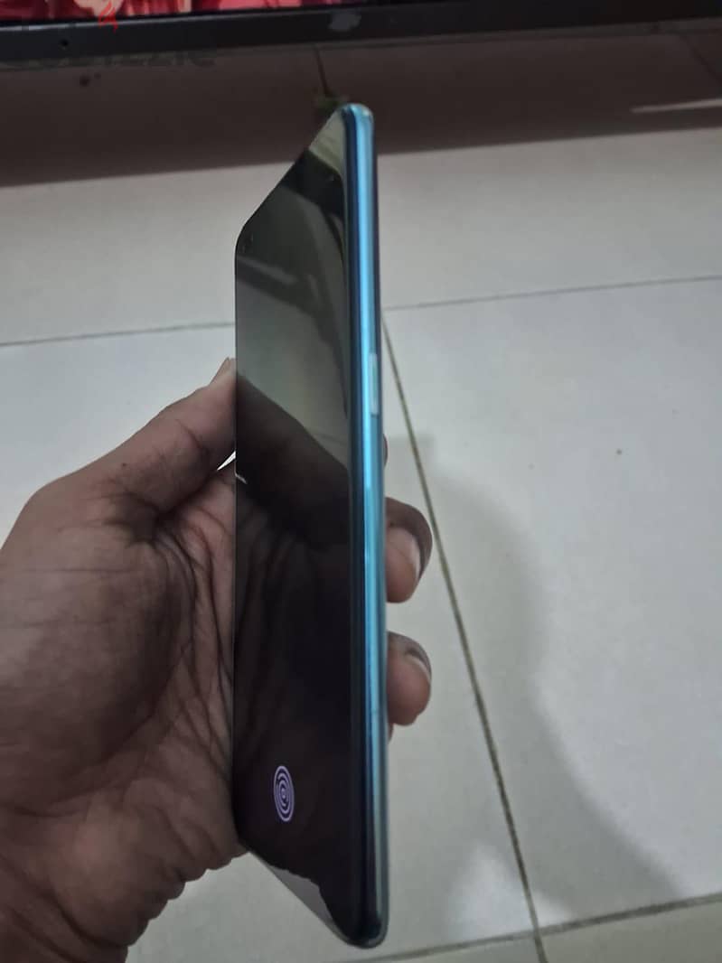 oppo Reno 4 128 gb storage 8 ram everything iis working nothing change 5