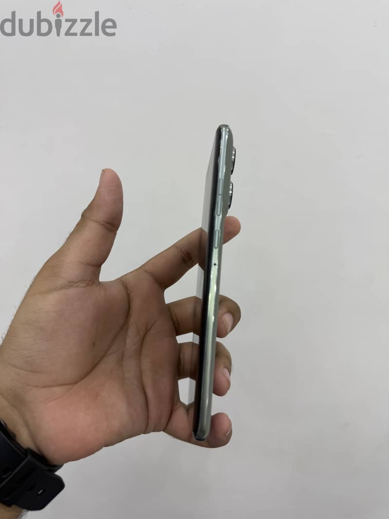 Motorola Edge 60 Pro 4