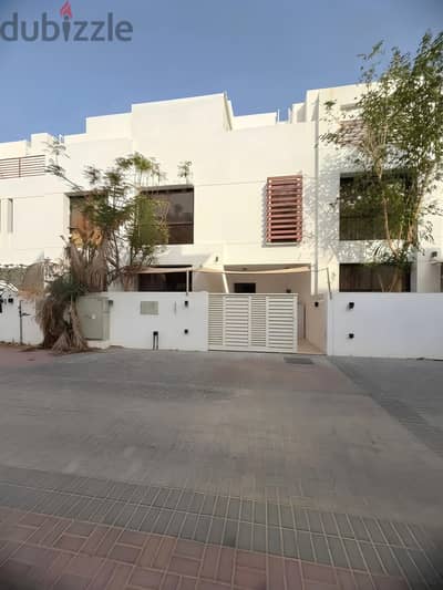 Luxury Villa for Rent – Tilal Al Qurm