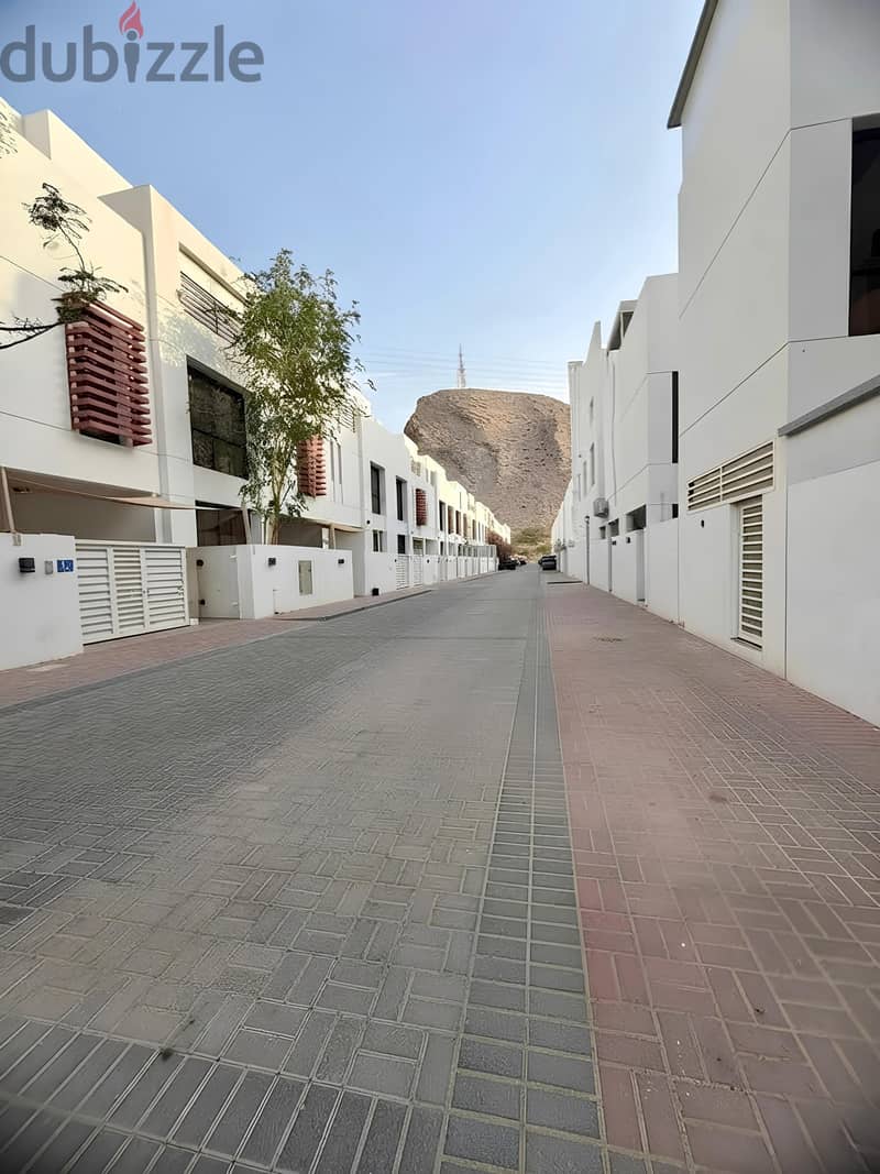 Luxury Villa for Rent – Tilal Al Qurm 3