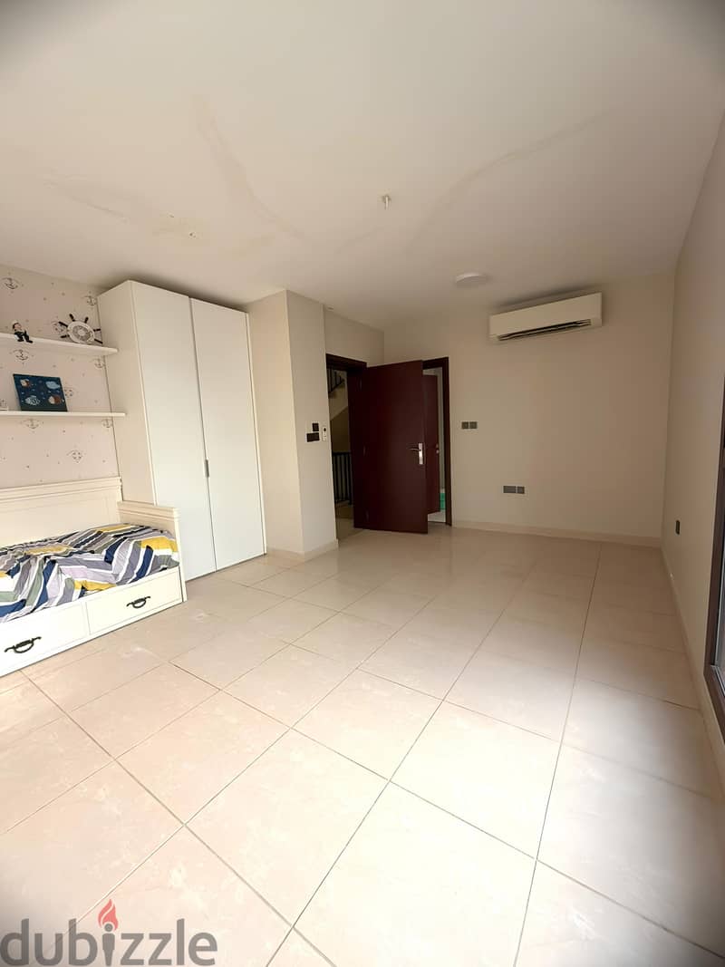 Luxury Villa for Rent – Tilal Al Qurm 4