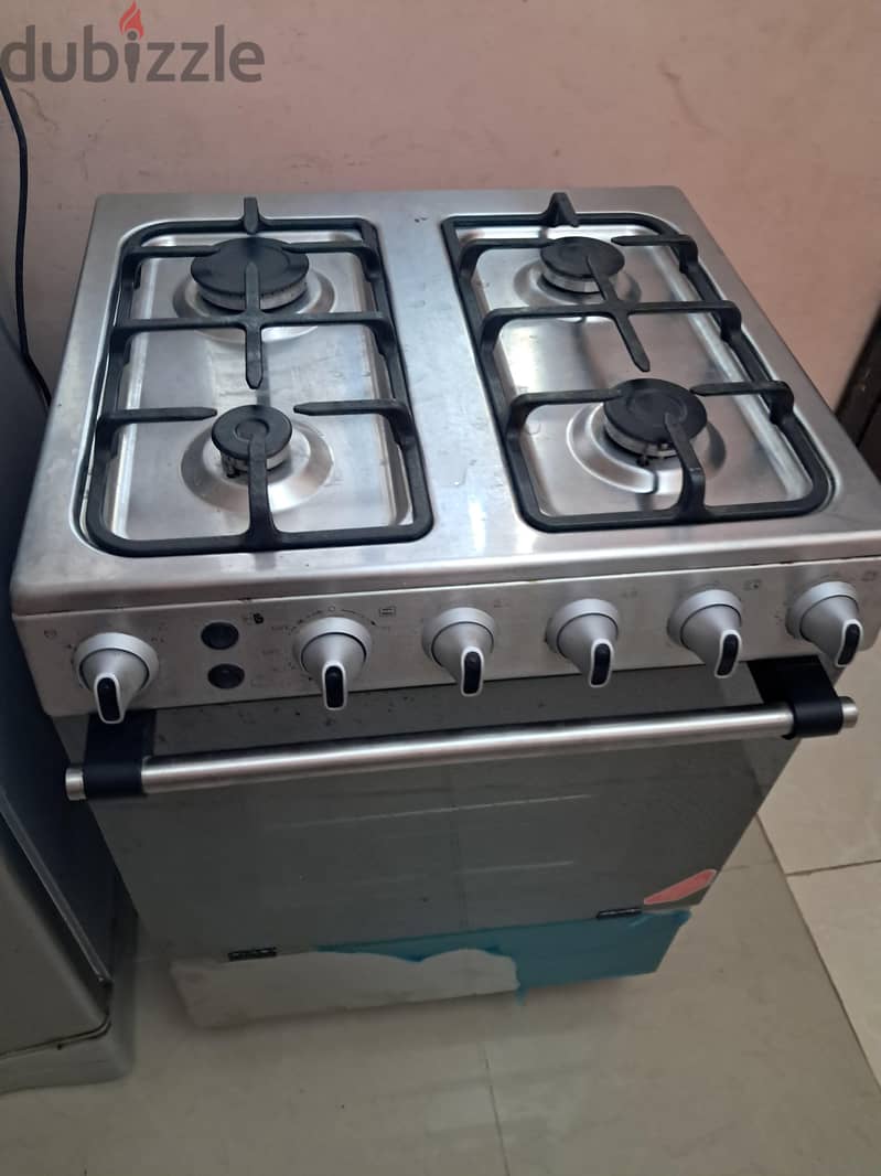 urgent sale gas stove 1