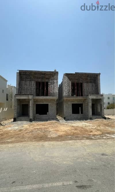 Villa for Sale in Prime Location – Al Mawaleh North