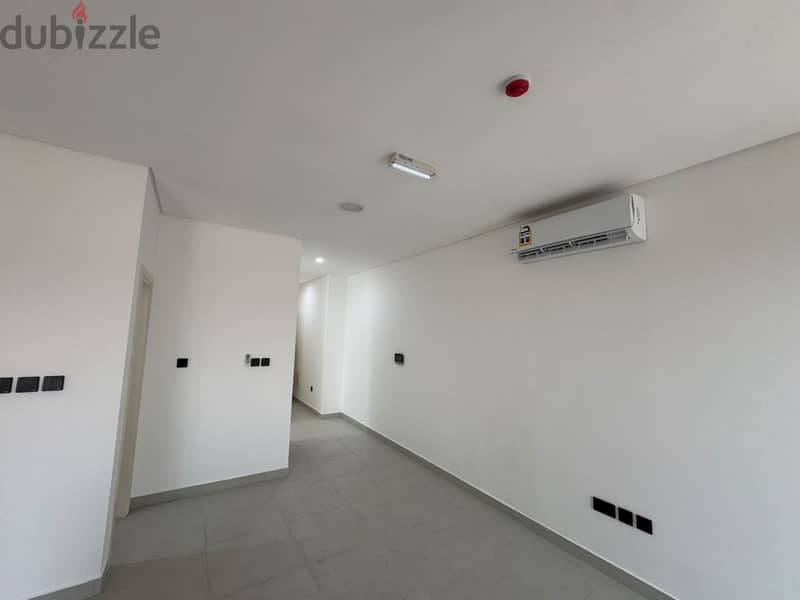 2BHK Duplex in Al Azaiba - Pool, Gym, Parking & BBQ Area 9