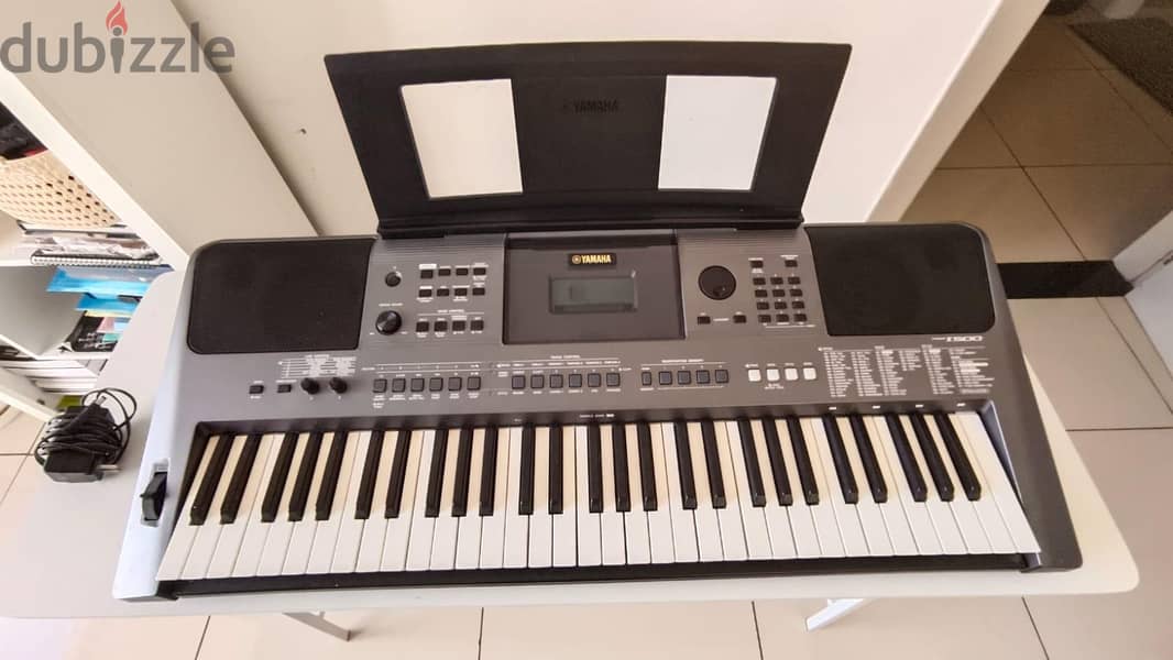 Yamaha keyboard 8