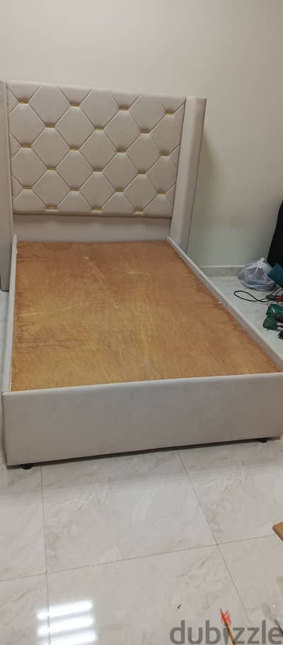 Bed 120+200 with out mattres
