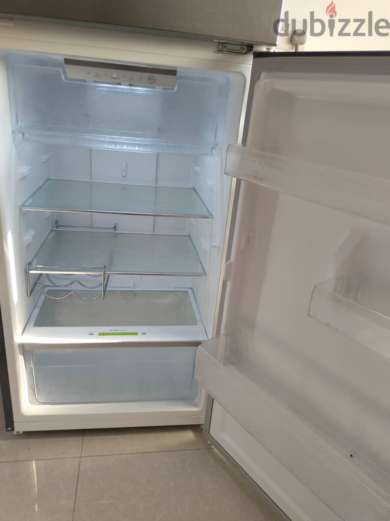 fridge in excellent condition 2