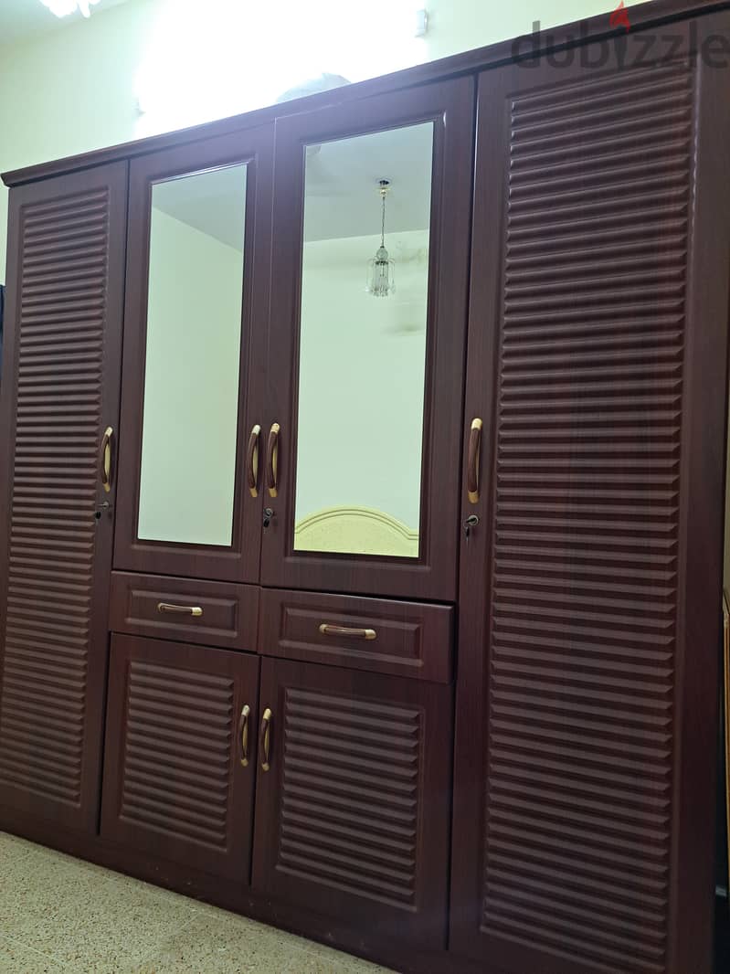 4 Door Cupboard 1