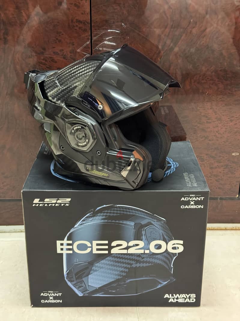 LS2 Advant X Carbon - Full Flip Helmet - FF901 3