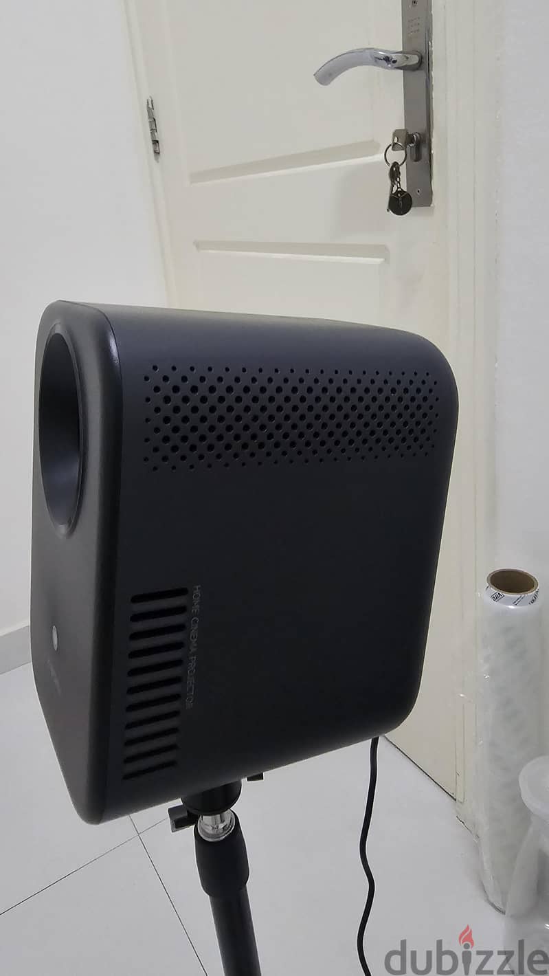 xiaomi l1 projector 1