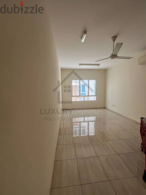 1 Bedroom Apartment For rent in Qurum - شقة من غرفة نوم واحدة للإيجار في القرم 1