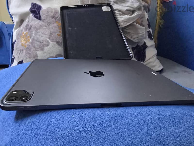iPhone 11 Pro iPad 1