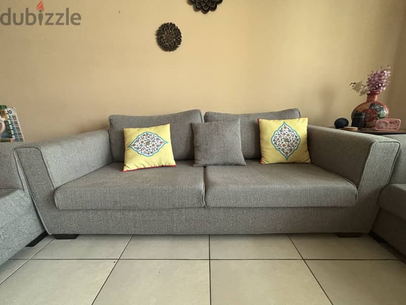 3+2+1 seater Sofa 1