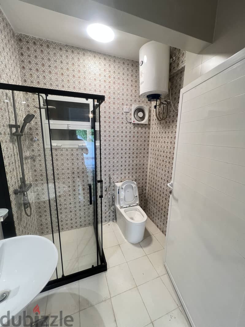 4 Bedroom For Rent - Al Khuwair 1