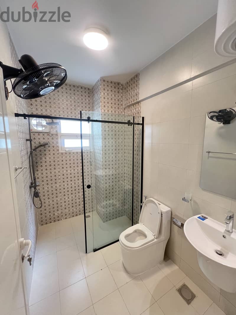 4 Bedroom For Rent - Al Khuwair 7