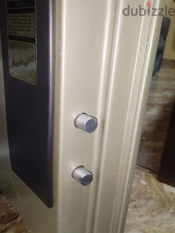 leader brand heavy steel security safe 5