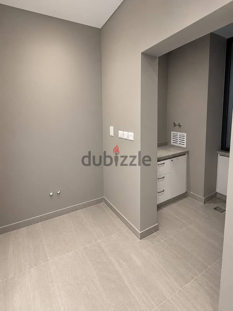 Showroom For rent in al Azaiba SR-MO -1842 3