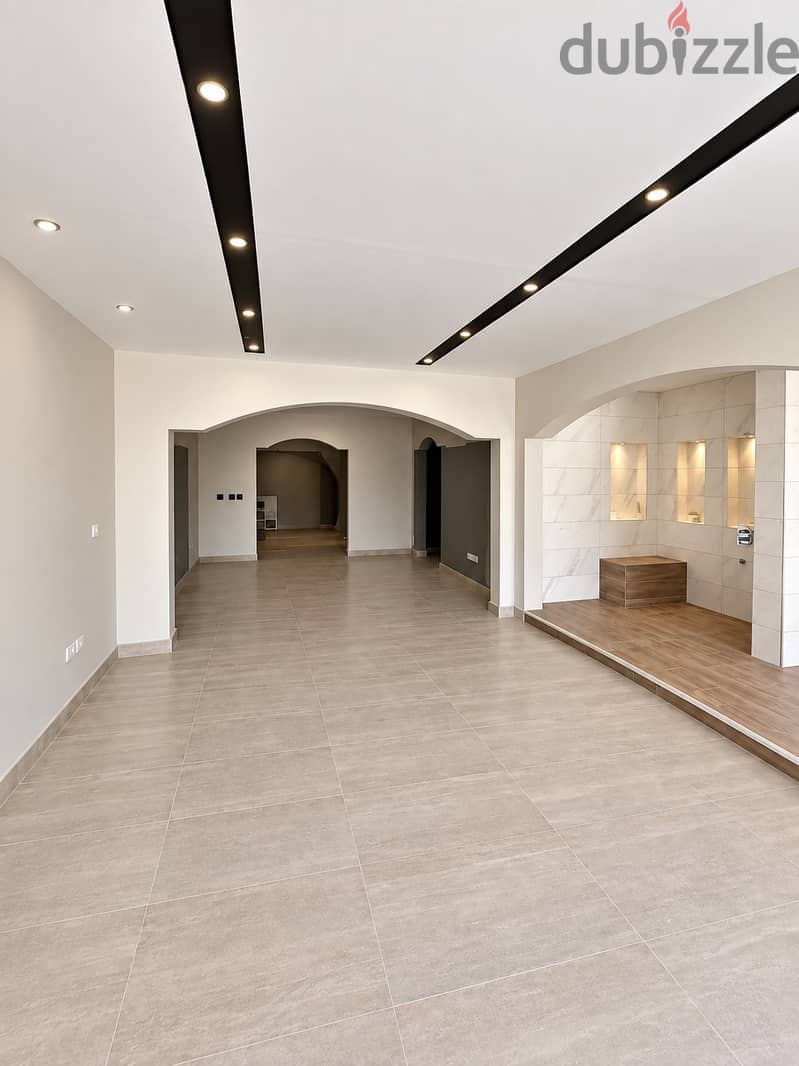 Showroom For rent in al Azaiba SR-MO -1842 5