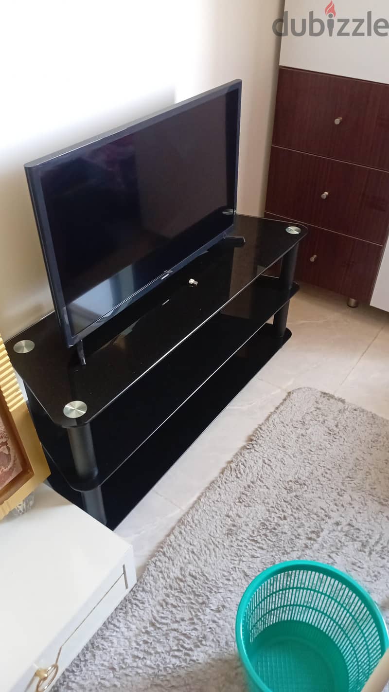 samsung LED tv smart 32 inches 1