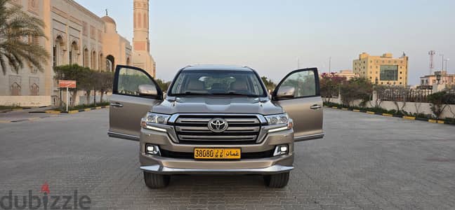 لاندكروزر GXR V6 4.0 خليجي أعلى مواصفات المالك الاول جديدة جدا اطارات