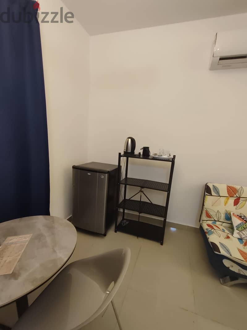 studio for rent in al seeb sur al Hadid all bills included 4