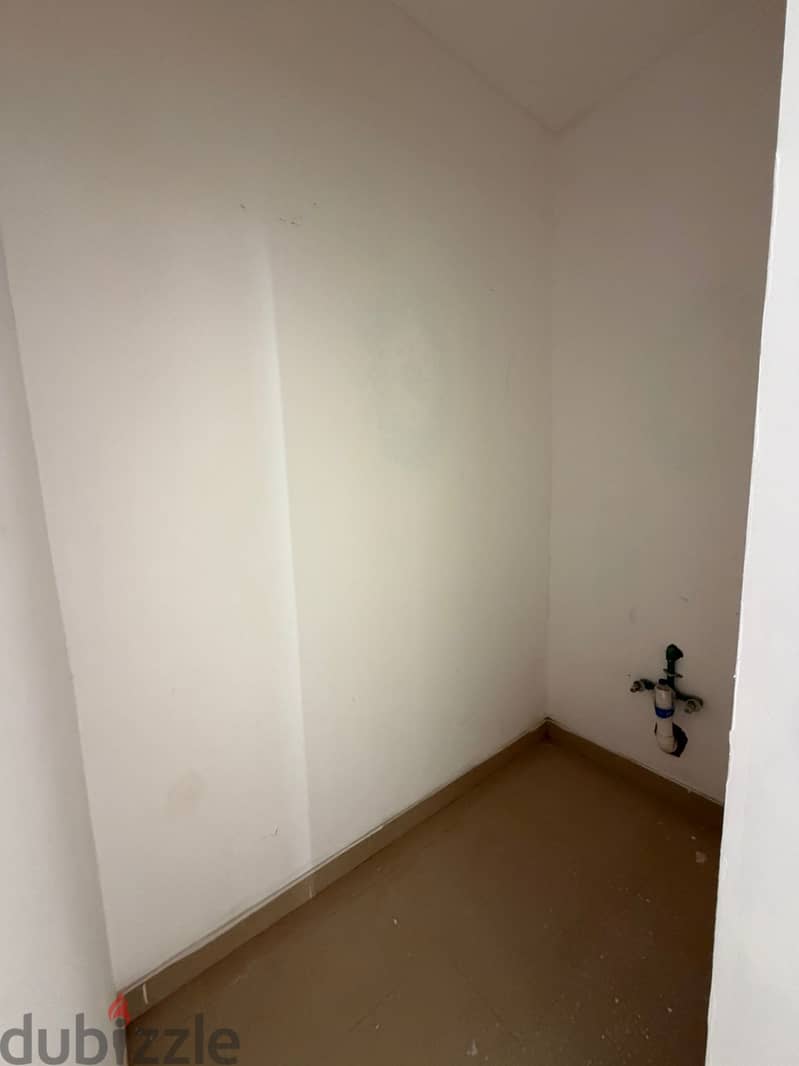 family room in alkhawir for rent استديو غرفة و مطبخ و حمام بالخوير قرب بدر السما و دروزة الخوير 1